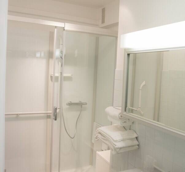 Трехместный Номер Стандарт Вид на Сад, Arc Hôtel Sur Mer