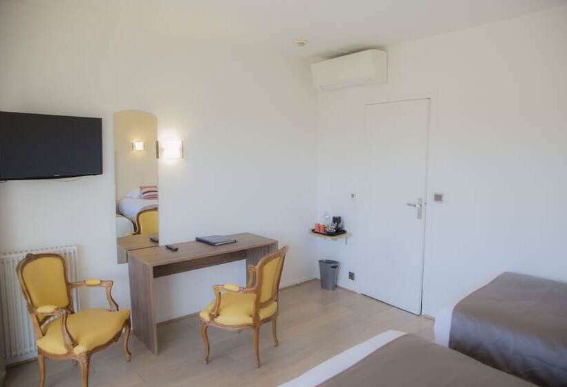 اتاق استاندارد سه تخته با چشمانداز باغ, Arc Hôtel Sur Mer