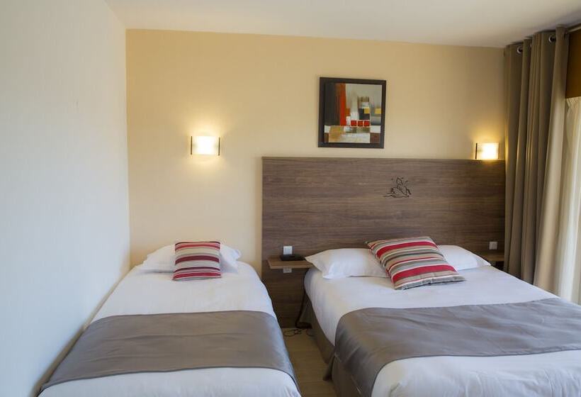 اتاق استاندارد سه تخته با چشمانداز باغ, Arc Hôtel Sur Mer