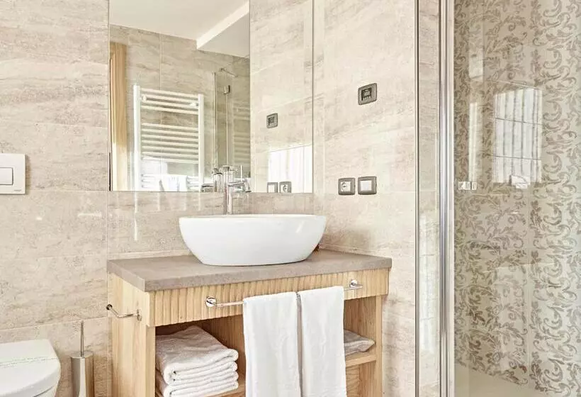 اتاق خانوادگی, Cerana Relax Hotel 4 Superior