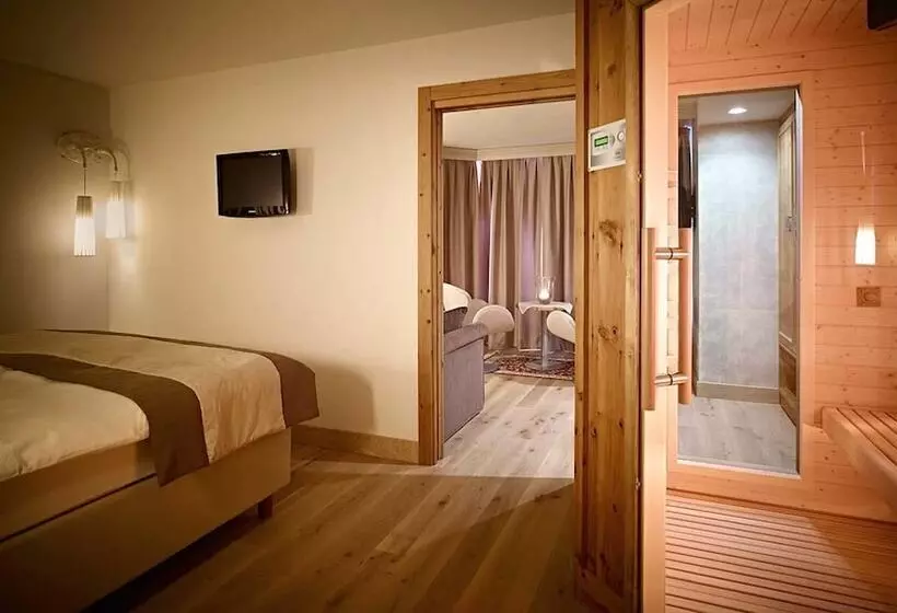سوییت لوکس, Cerana Relax Hotel 4 Superior
