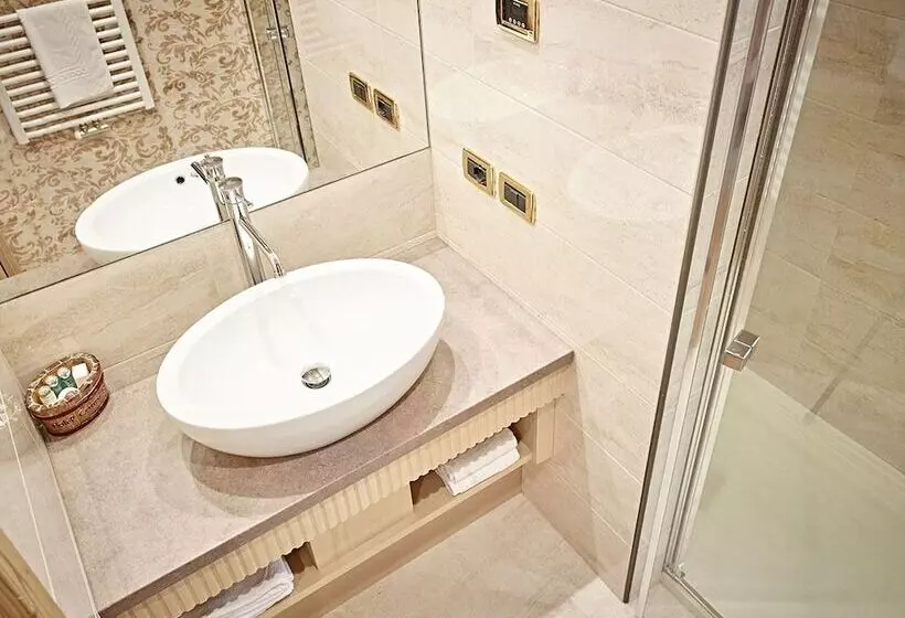 سوییت جونیور, Cerana Relax Hotel 4 Superior