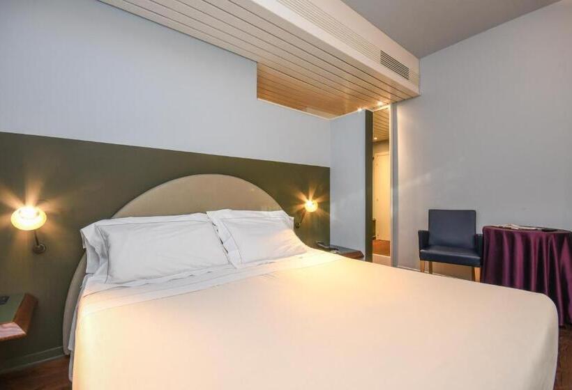 Номер Премиум, City