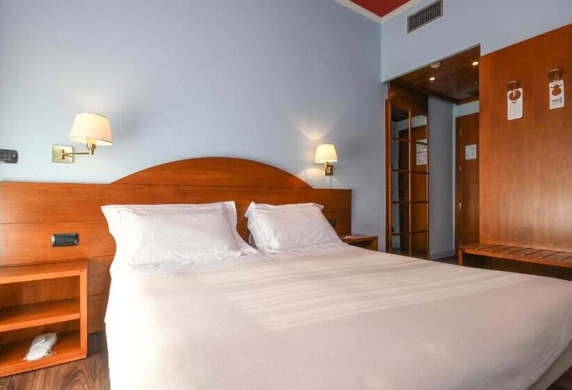 Семейный Номер, City