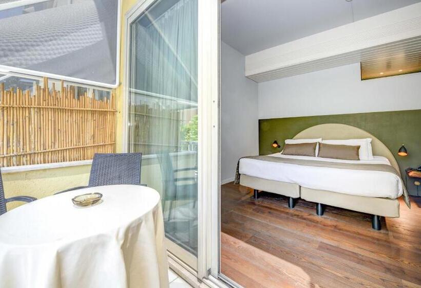 Номер Стандарт с Балконом, City