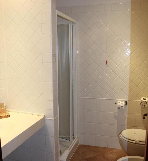 غرفة سوبيريور ثلاثية مطلّة علي البحر, Corte Dei Tusci Village Palace