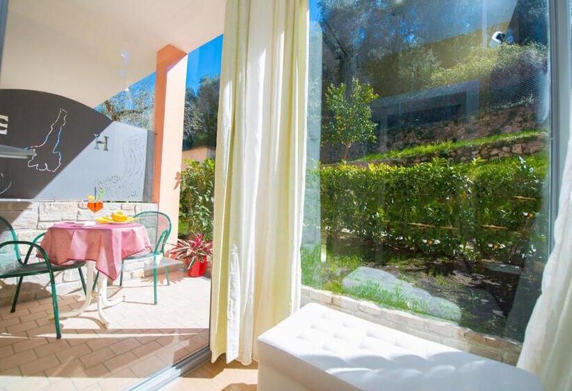 高级园景房, Eden