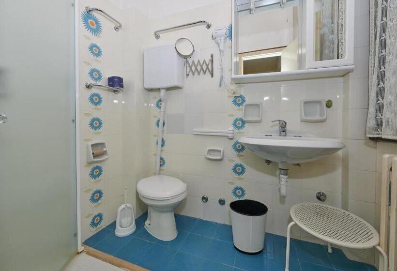 标准间带阳台, Eden