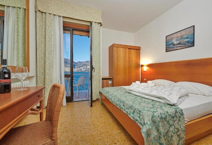 标准间带阳台, Eden