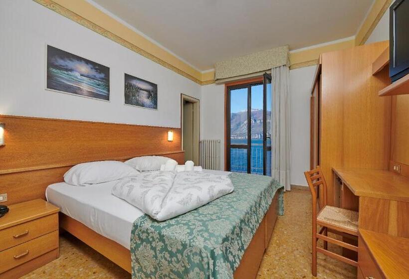 标准间带阳台, Eden