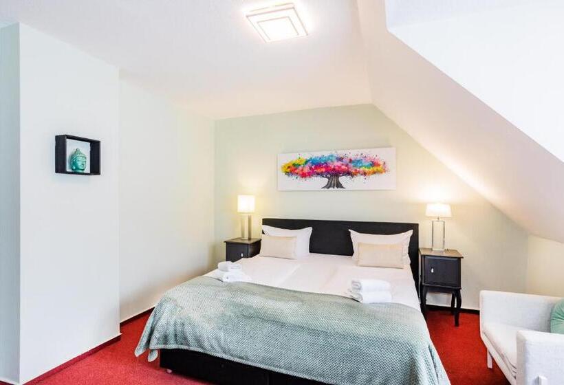 4인용 스탠다드 룸, Furst Garden