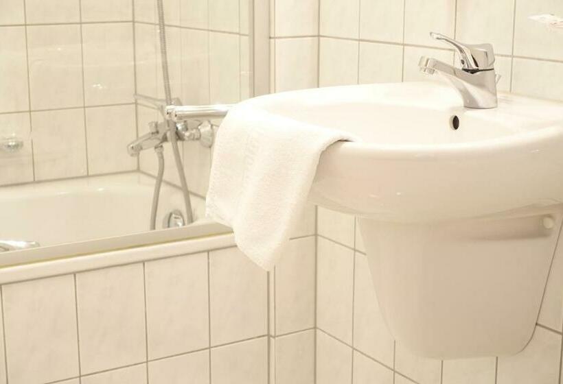 标准间, Gasthof Schönblick