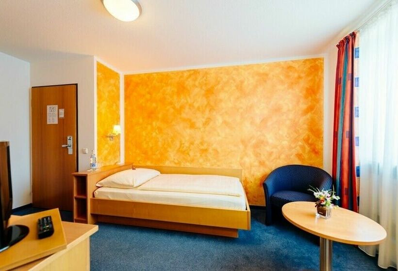 Habitación Estàndard Individual, Graf Lehndorff Zur Messe