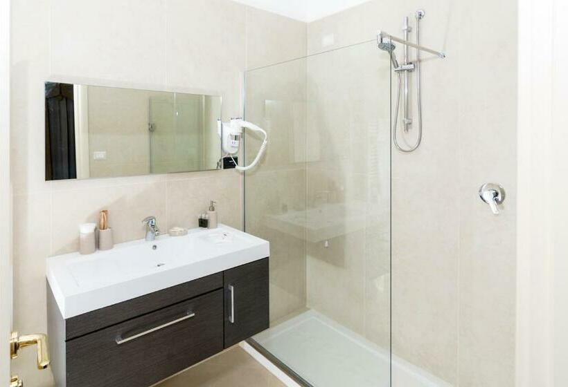 غرفة قياسية, Green Park