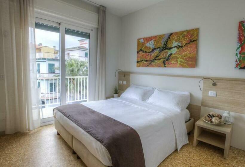 Номер Стандарт Боковой Вид на Море, La Baia