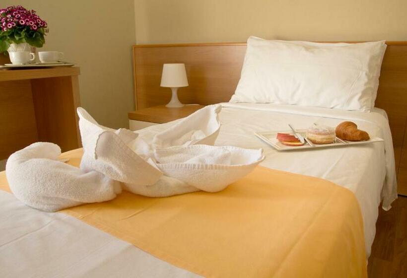 标准间, La Fenice