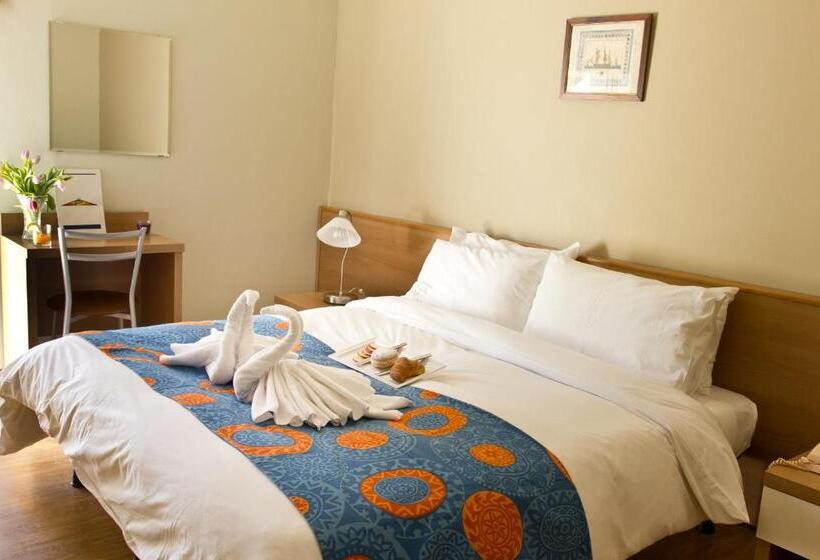 标准间, La Fenice