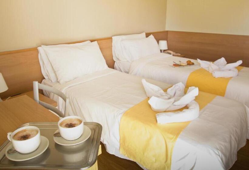 标准间, La Fenice