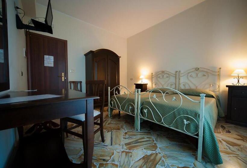 غرفة قياسية مزوَّدة بشُرفة, Le Giare B&b