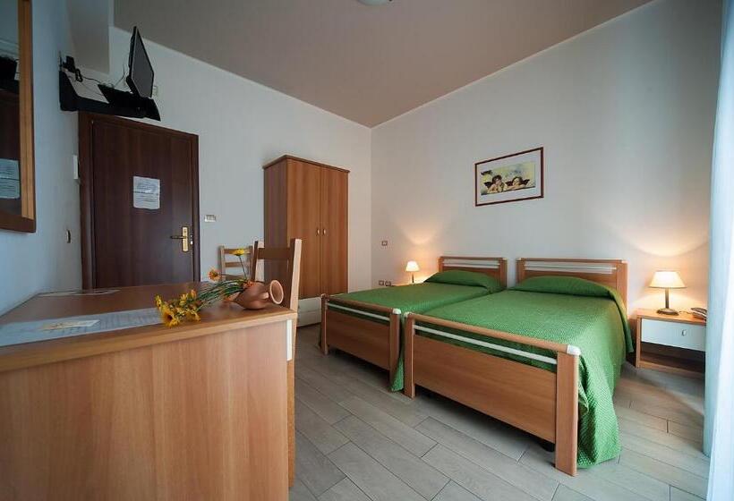 غرفة قياسية فردية مزودة بشُرفة, Le Giare B&b