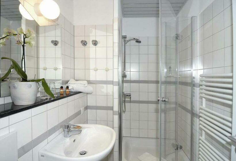 חדר סטנדרט יחיד, Neuhaus Integrations