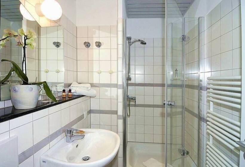 חדר סטנדרט יחיד, Neuhaus Integrations