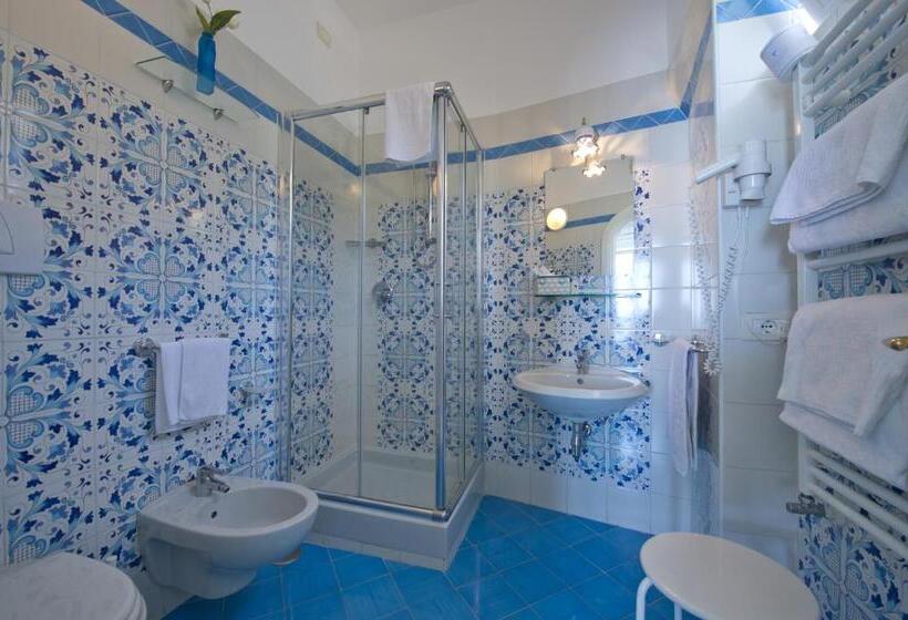 高级大房间, Palazzo Talamo