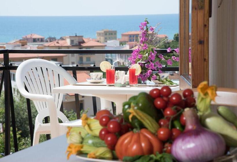 海の見えるスタンダードスタジオ, Residence Oleandro