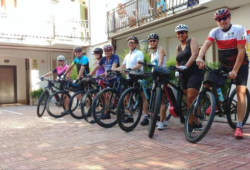 ２ベッドルームのスーペリアアパートメント, Residence Oleandro