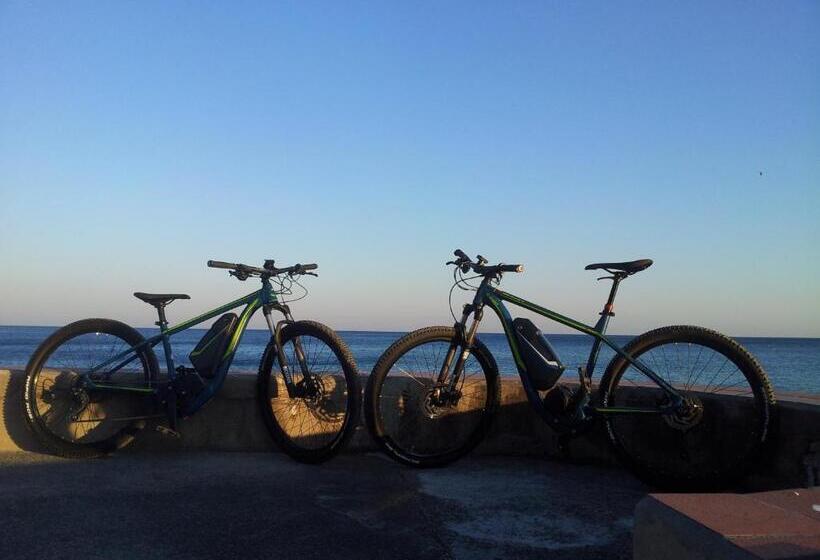 海の見えるスタンダードスタジオ, Residence Oleandro