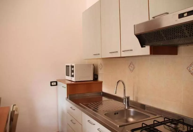 Standard-studio Merinäkymä, Residence Oleandro