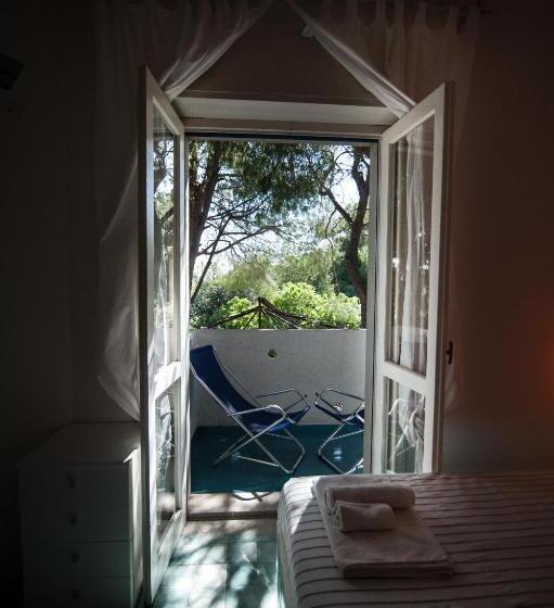ویلای 1 خوابه, Suite House L'isola Che Non C'è