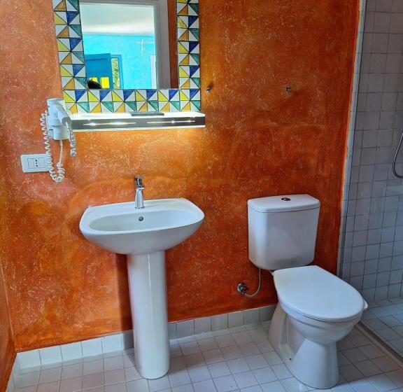 سوییت, Suite House L'isola Che Non C'è