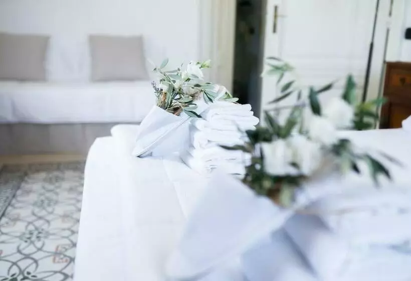 スーペリアトリプルルーム, Masseria Montepaolo Dimora Di Charme