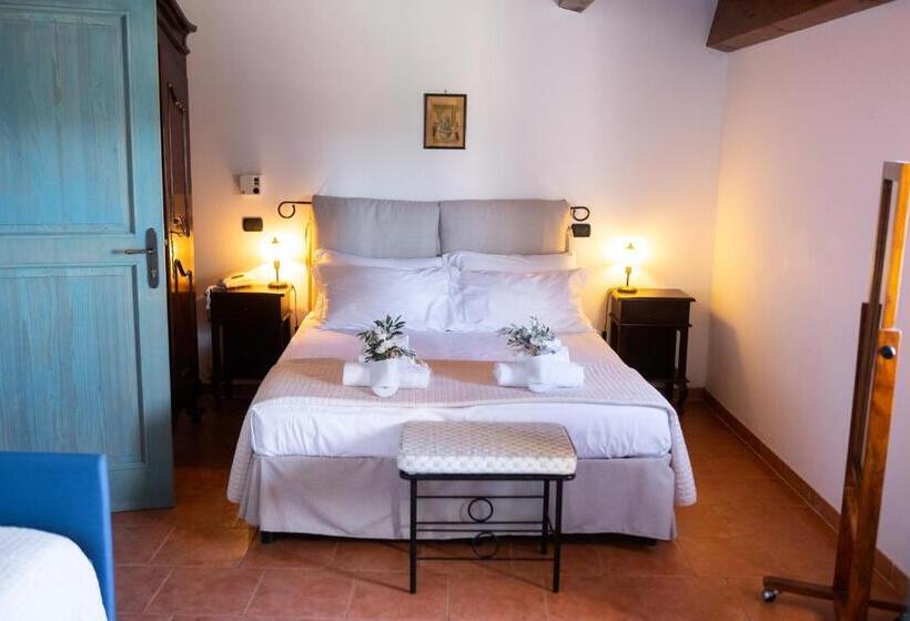 اتاق استاندارد سه نفره, Masseria Montepaolo Dimora Di Charme