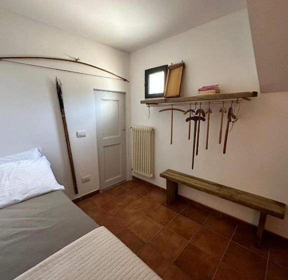 اتاق لوکس سه تخته, Masseria Montepaolo Dimora Di Charme