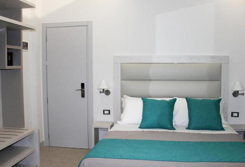 اتاق استاندارد سه تخته با بالکن, Park Hotel Giusy