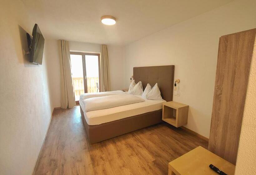 Номер Deluxe с Балконом, Schlossberg