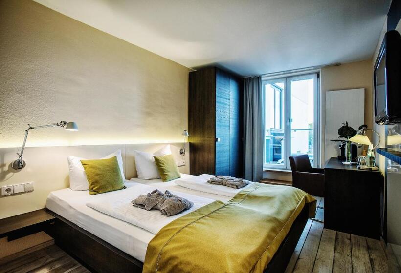 Номер Стандарт Вид на Озеро, Seehotel Litz