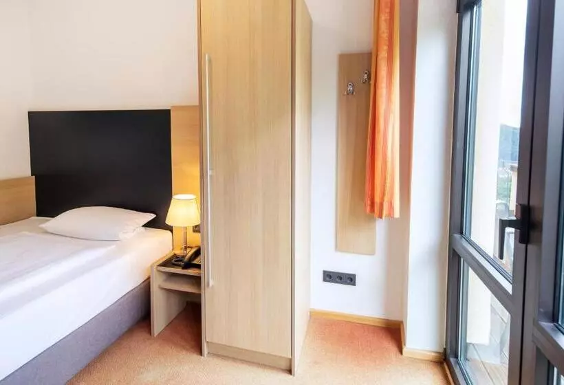 اتاق استاندارد یک تخته با چشم‌انداز, Achat Hotel Franziskushöhe Lohr