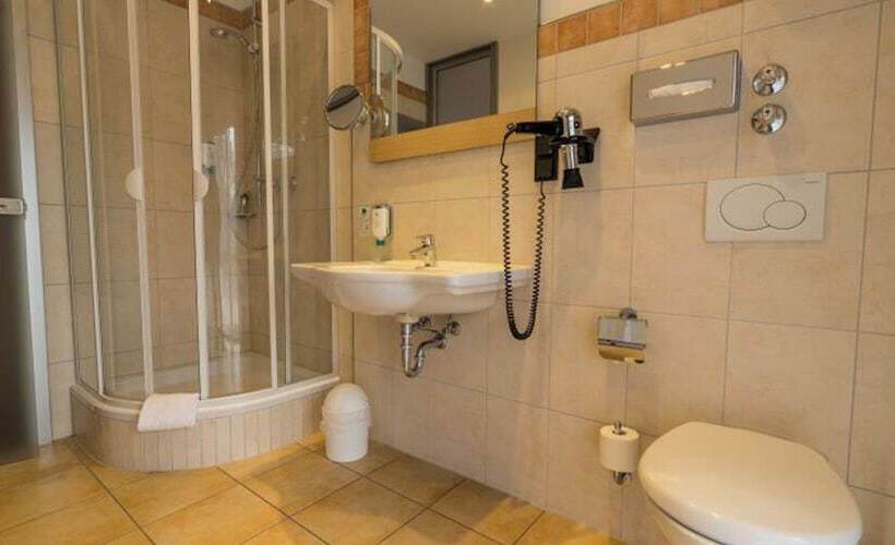 Номер Стандарт Индивидуальный с Видом, Achat Hotel Franziskushöhe Lohr