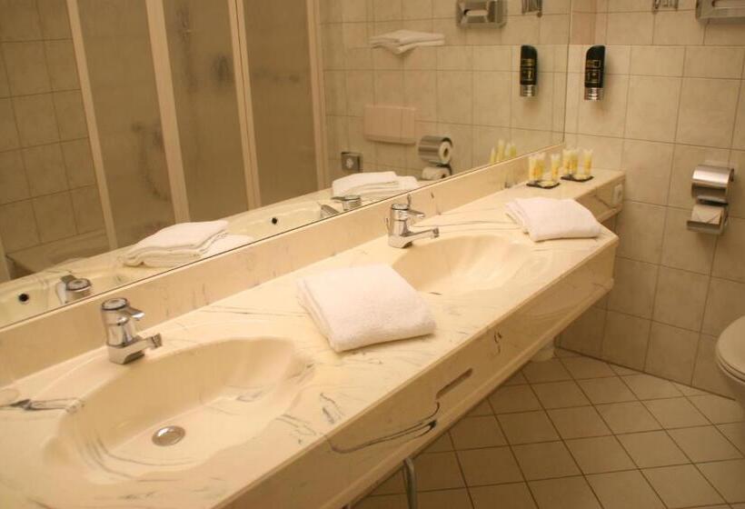 Семейные Апартаменты 3 Спальни, Sure Hotel By Best Western Rhoen Garden