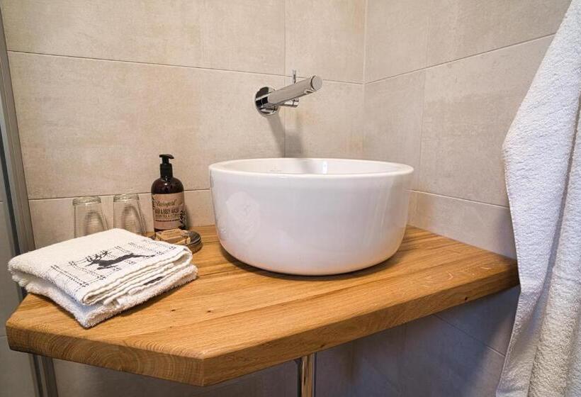 חדר סטנדרט עם מרפסת, Boutique Hotel Landhauszeit