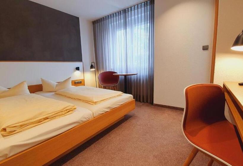 Quarto standard, Restaurant Adler