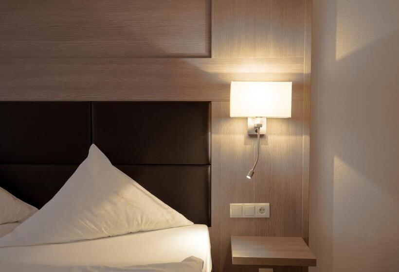 اتاق استاندارد, Am Erzengel