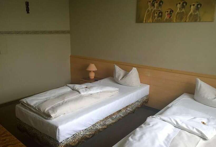 غرفة قياسية, Bavaria Safari