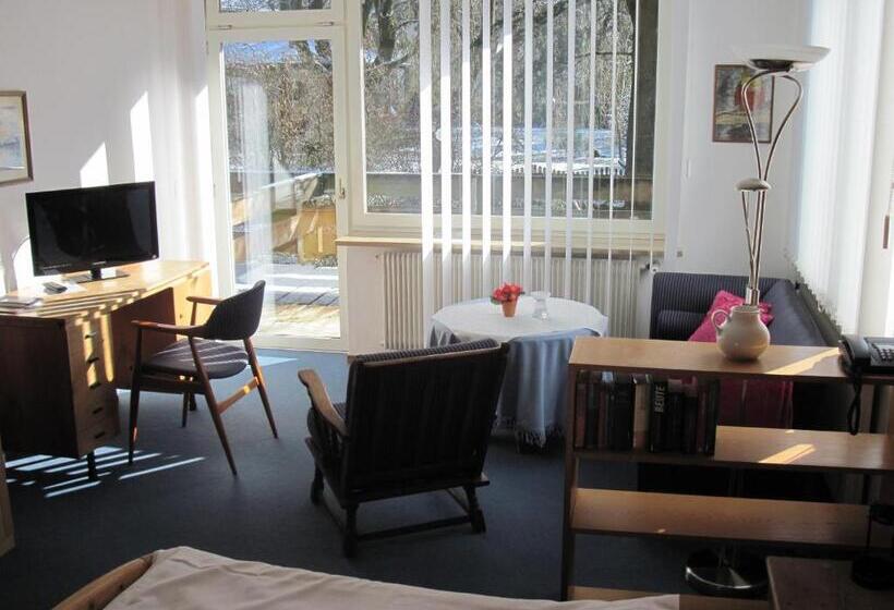 Номер Стандарт, Café Schauinsland