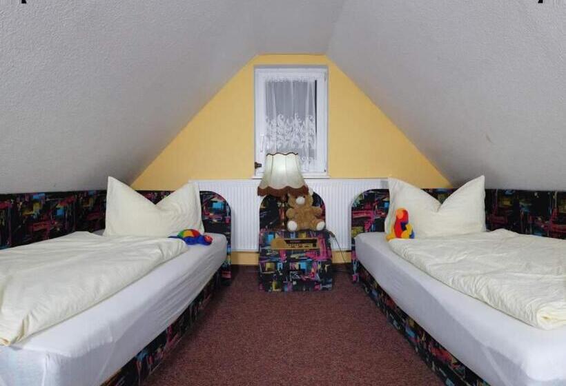 ファミリールーム, Garden