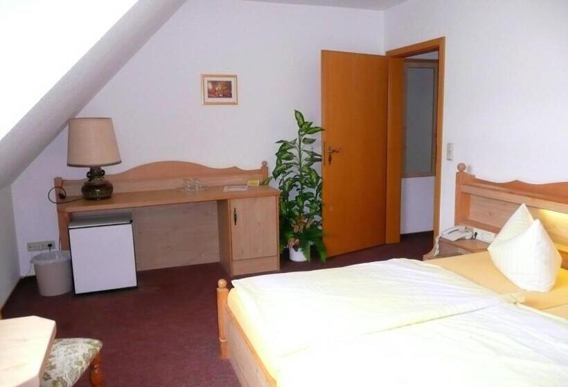 ファミリールーム, Garden