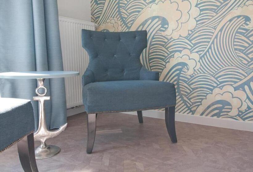 テラス付きスタンダードルーム, Garni Goldener Anker